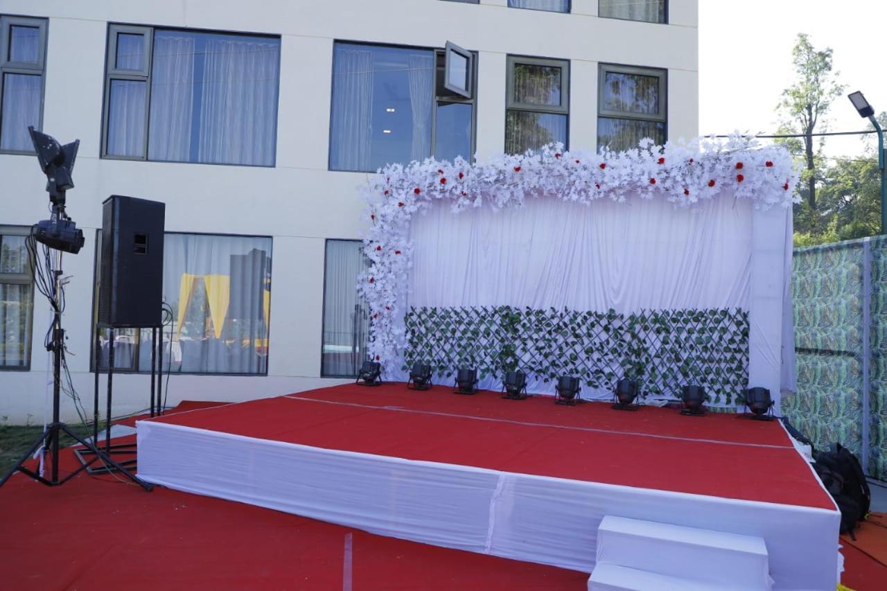 Royal Orbit Hotel Panchgani Exterior photo