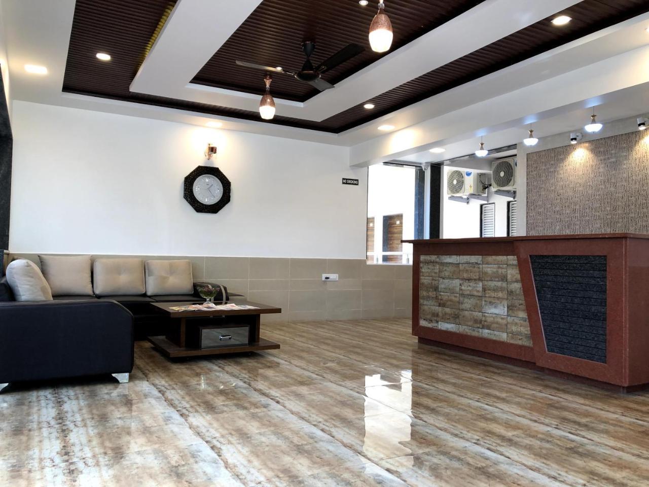 Royal Orbit Hotel Panchgani Exterior photo
