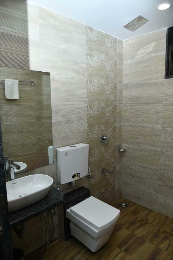Royal Orbit Hotel Panchgani Exterior photo